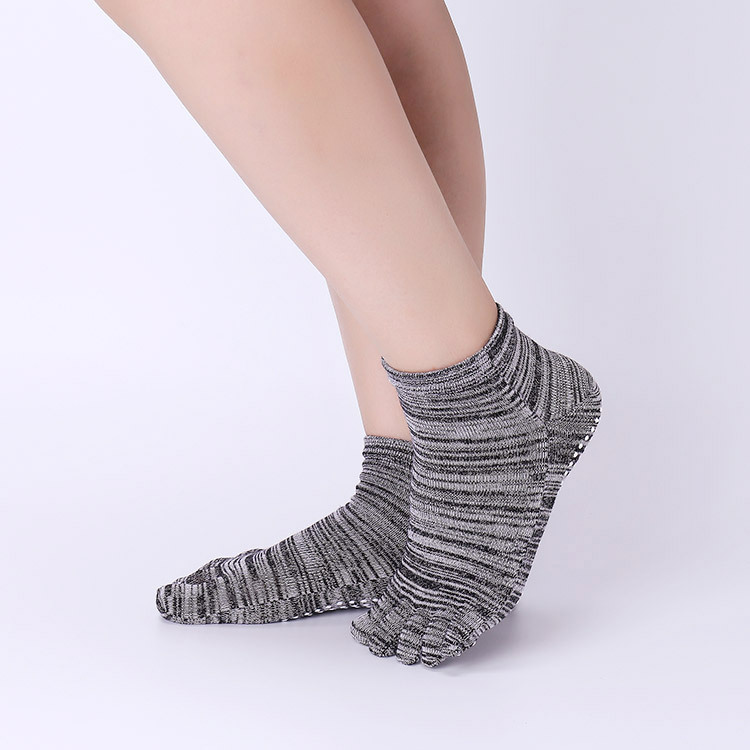 Non-Slip Yoga Socks with Grips – Grip Sock Yoga recenzja i cena